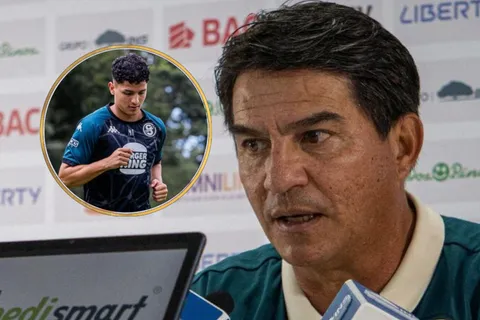 A Vladimir Quesada le preguntaron por Warren Madrigal y admitió el problema que complica su regreso con Saprissa: "No lo harán"