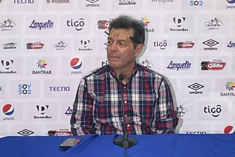 "Golpe de realidad": Hugo Pérez fue muy duró por la derrota de El Salvador contra Guatemala