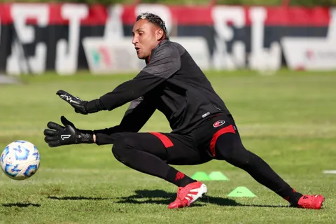 Keylor Navas provoca insólito castigo a jugadores de equipo de Argentina