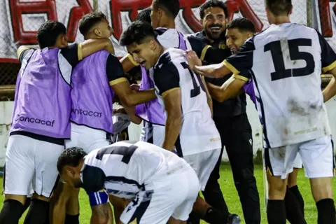 Golpe bajo: Diriangén celebra la Copa Primera con el mensaje que humilla a Real Estelí ante los ojos de toda Nicaragua