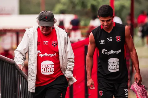 Machillo Ramírez sigue con la limpieza. (Foto: Alajuelense)