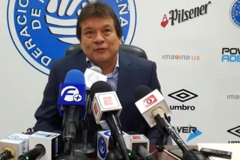 ¡No era mentira! FESFUT confirmó indisciplina y multas a 12 jugadores de La Selecta
