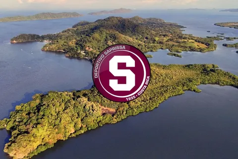 De crecer en una isla con apenas 1300 habitantes a impresionar a Wanchope: la joya de Saprissa que descubrió Sergio Gila