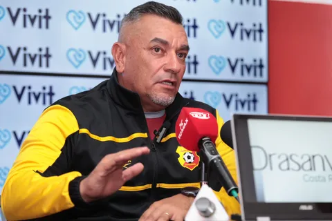 José Giacone necesitó sólo tres palabras para sentenciar a la planilla de Herediano tras el debut