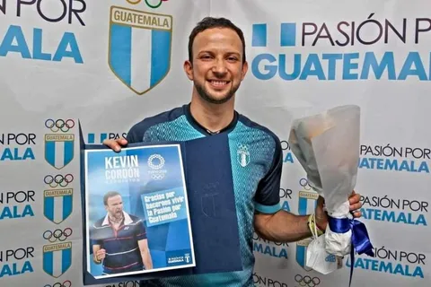 Kevin Cordón fue recibido como héroe en Guatemala y dejó un emotivo mensaje