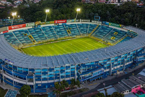 El estadio Cuscatlán estuvo cerca de ser cerrado por las deudas