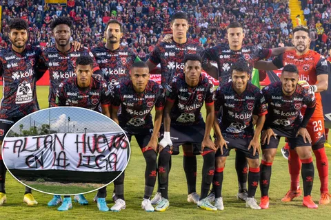 Barra de Alajuelense le dejó fuertes mensajes en el CAR al plantel (FOTOS).