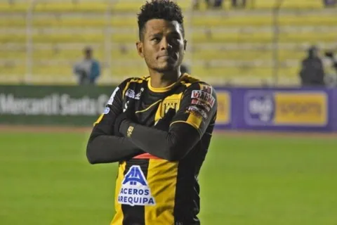 Rolando Blackburn estaría siendo observado por un equipo de Inglaterra
