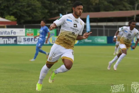 Legionarios: Jorman Aguilar se desata con goles en la victoria de San Carlos [VIDEO]