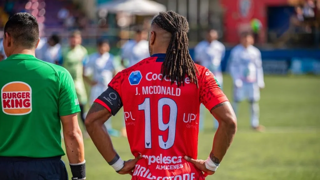 Jonathan McDonald anotó doblete y rescató el juego ante Alajuelense (ADSC)
