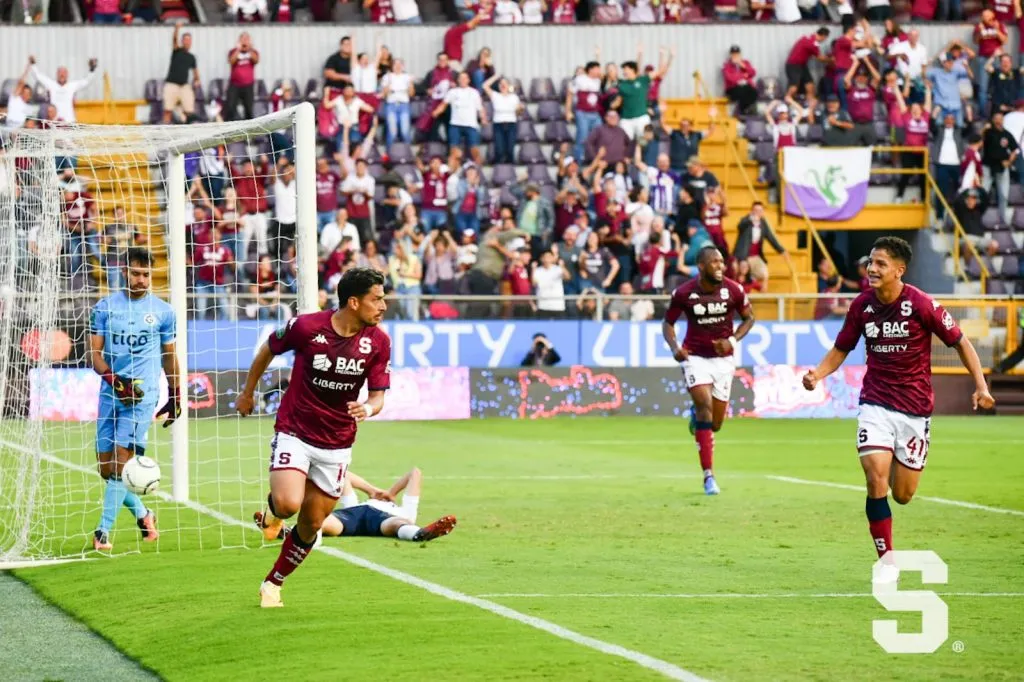 Saprissa le saca ya, 3 puntos de ventaja a Alajuelense en la cima (Saprissa)