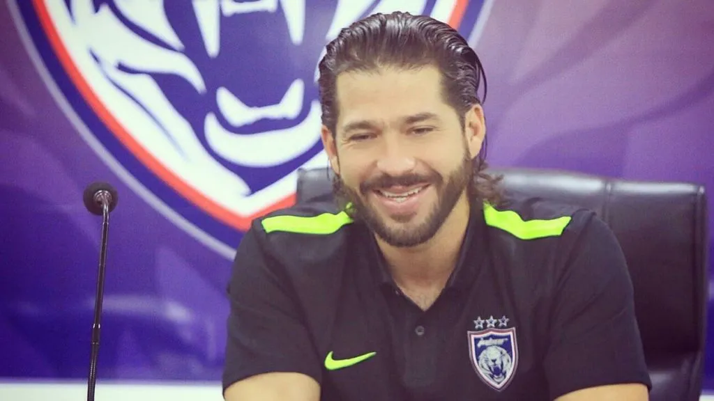 Mora ganó todo como entrenador del Johor de Malasia.