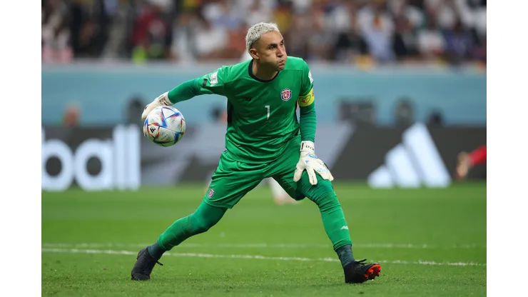 AL KHOR, QATAR - DECEMBER 01: Keylor Navas of Costa Rica controls the ball during the FIFA World Cup Qatar 2022 Group E match between Costa Rica and Germany at Al Bayt Stadium on December 01, 2022 in Al Khor, Qatar. (Photo by Alex Grimm/Getty Images)