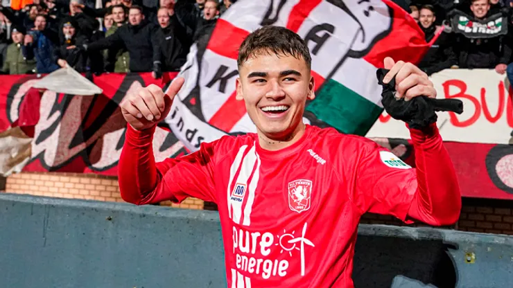 Manfred Ugalde anotó doblete con Twente en Eredivisie [VIDEO]