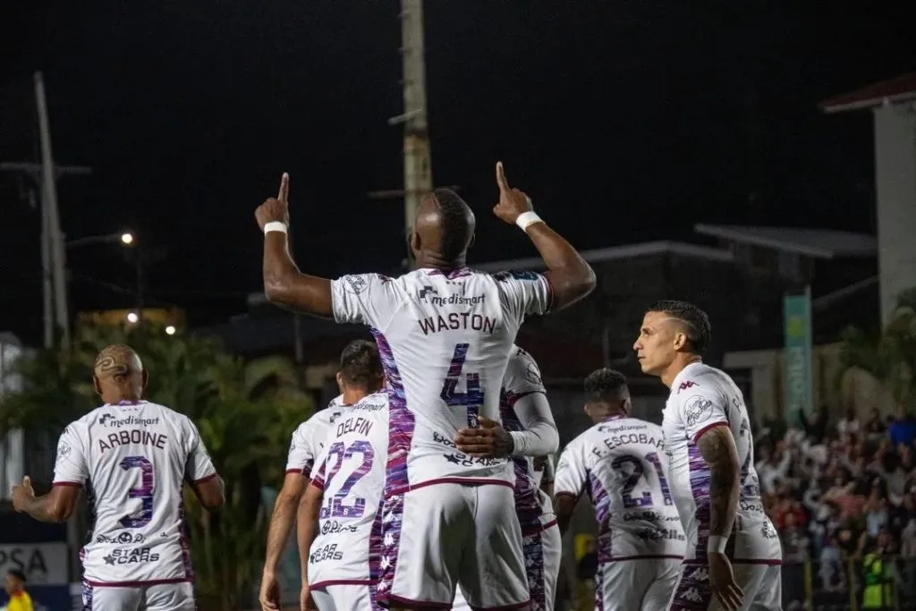 Waston acumula 3 goles en el torneo (Saprissa)