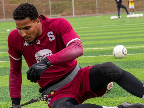 Esteban Alavarado llegó al Saprissa a calentar la banca: Acumula 6 juegon sin ver acción