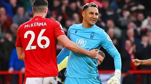 Aficionados del Nottingham Forest se rinden ante Keylor Navas