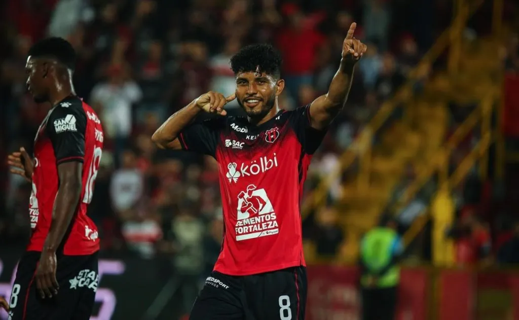 Johan Venegas registra 11 anotaciones en 11 partidos en el presente torneo (LDA)