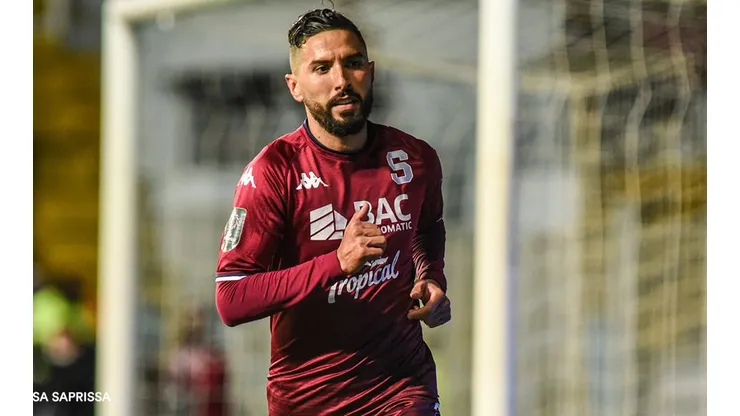 Marvin Angulo a un gol de meterse en la historia del fútbol tico
