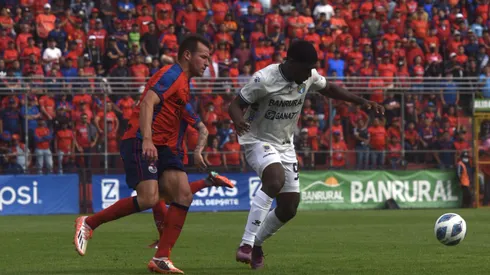 Empate emocionante de Municipal y Comunicaciones en el Clásico de Guatemala (Omar Solís)