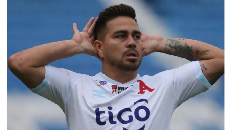 Alianza recupera a Fito Zelaya para enfrentar a Metapán. (El Grafico)