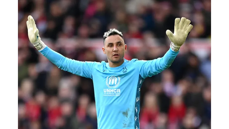 Aficionados del Forest en contra de Keylor Navas