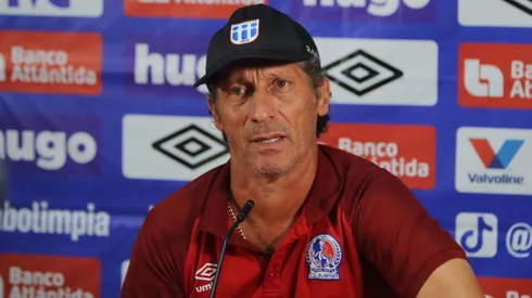 Pedro Troglio rechazó a varios equipos de Argentina para quedarse en Olimpia (El Heraldo)