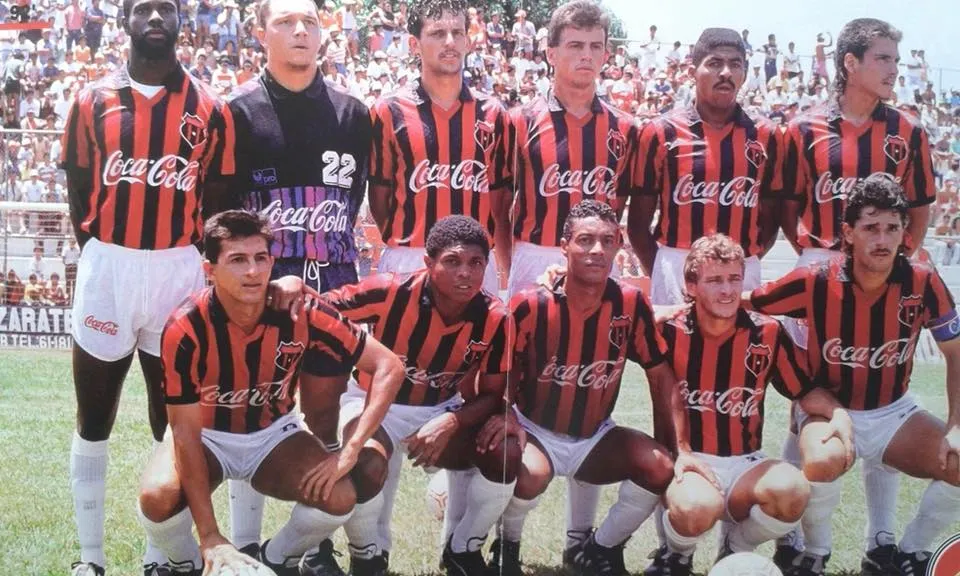 Juan Carlos Arguedas (último a la derecha, arriba) señaló que la mejor afición es la del Saprissa