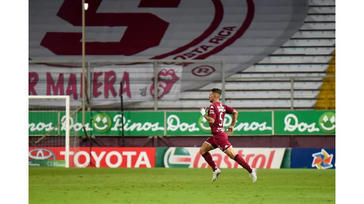 Ex jugador de Saprissa anunció su retiro del fútbol