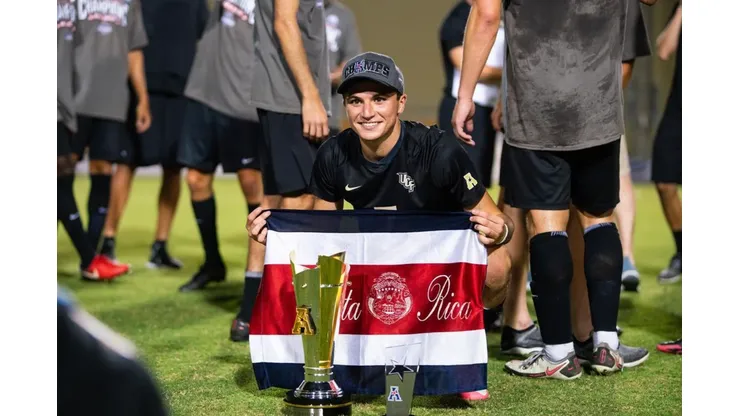 LA Galaxy oficializa la contratación del tico Gino Vivi