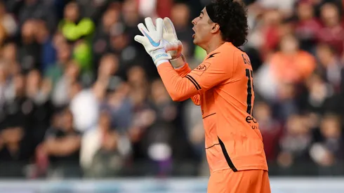 SALERNO, ITALY – APRIL 07: Guillermo Ochoa of Salernitana during the Serie A match between Salernitana and FC Internazionale at Stadio Arechi on April 07, 2023 in Salerno, Italy. (Photo by Francesco Pecoraro/Getty Images)