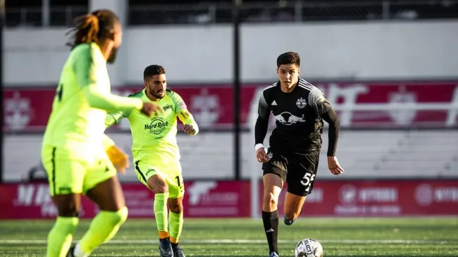 Kilwien jugó para el New York RB II.