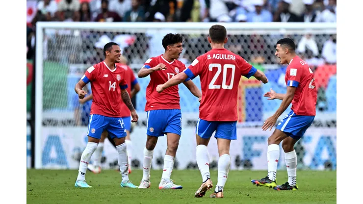 Soccer Football - FIFA World Cup Qatar 2022 - Group E - Japan v Costa Rica - Ahmad Bin Ali Stadium, Al Rayyan, Qatar - November 27, 2022 Costa Rica's Youstin Salas, Yeltsin Tejeda, Brandon Aguilera and Daniel Chacon celebrate after the match REUTERS/Dylan Martinez