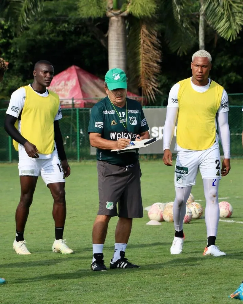 Actualmente, Jorge Luis Pinto dirige al Deportivo Cali, en Colombia (Jorge Luis Pinto, Facebook)