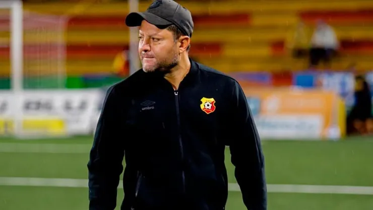 Jafet Soto se pasó por alto el silencio manudo y anunció la sede de Alajuelense para el juego ante Herediano