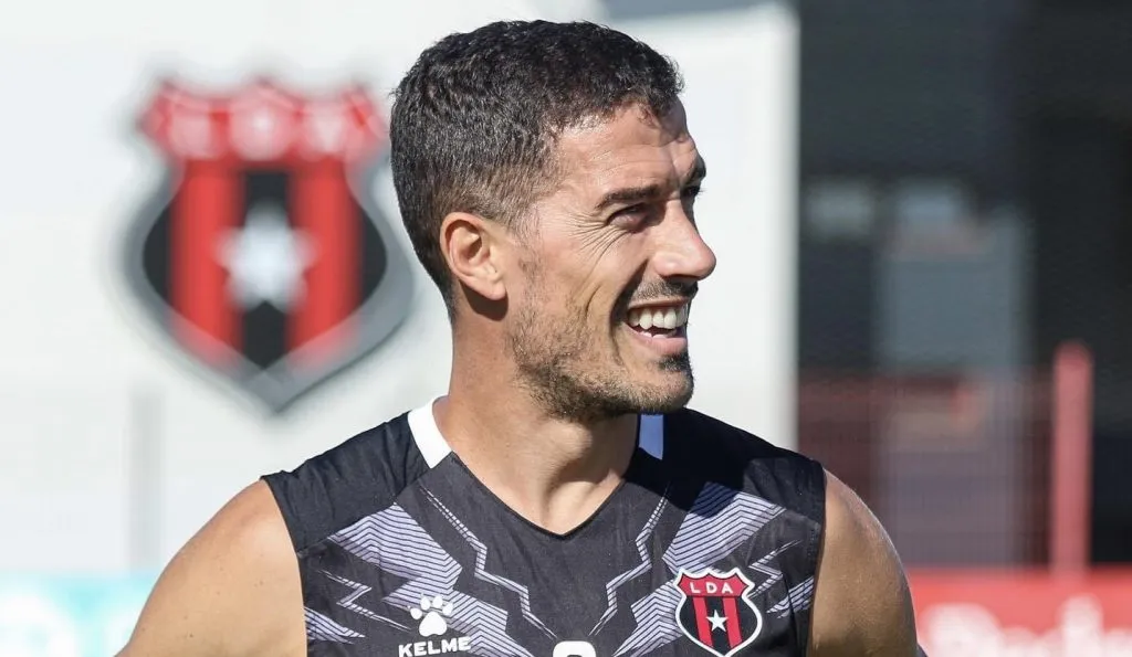 Dardo Miloc fue titular en el último partido.