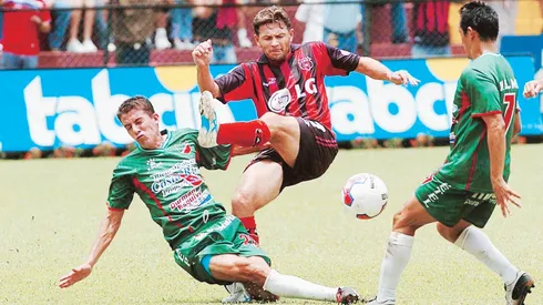 Los mejores tres futbolistas en la historia del Alajuelense según ChatGPT