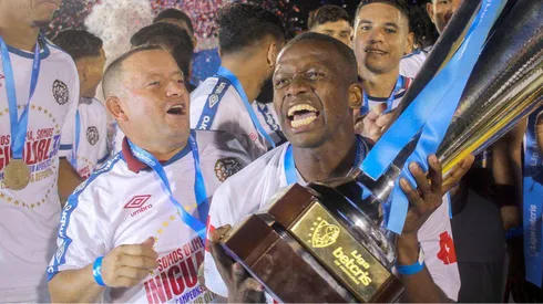 Boniek García se retira del fútbol tras conquistar la 36.