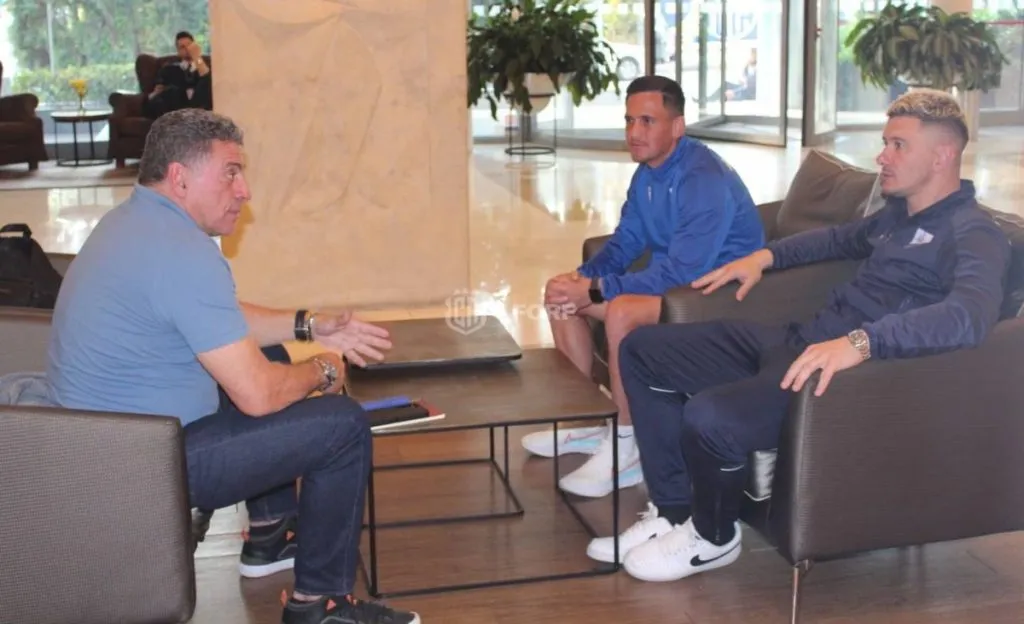 Luis Fernando Suárez se reunió con Cristopher Núñez en Europa. /  Foto: Prensa Fedefútbol