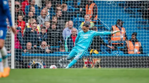 ¿Puede Keylor Navas descender si pierde contra el Arsenal?