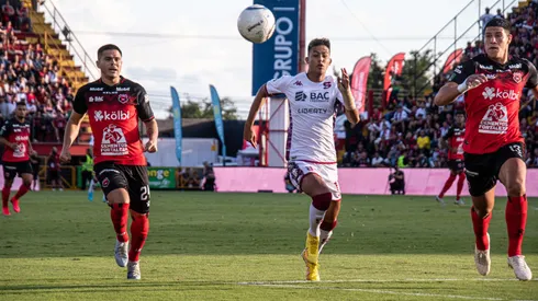 Alajuelense vs. Saprissa: formaciones para la final de ida