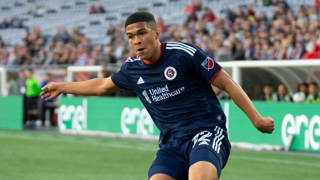 Rivera podría representar a Guatemala o Costa Rica.