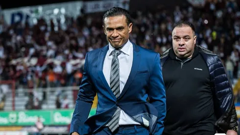 Wálter Centeno abandona Puntarenas y suena en un grande de Honduras