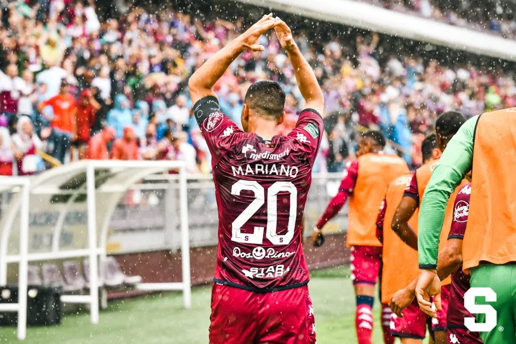 Mariano Torres se recupera de una lesión y se desconoce si podrá ser estelar ante Herediano (Saprissa)
