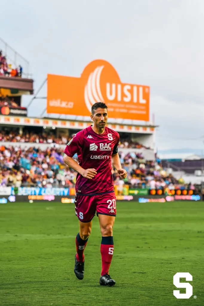 Mariano Torres es duda para el primer juego de semifinal ante Herediano (Saprissa)