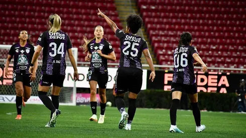 Marta Cox anotó otro golazo con Pachuca