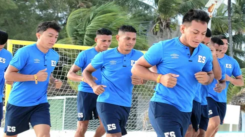 El Salvador vs. Turcas y Caicos