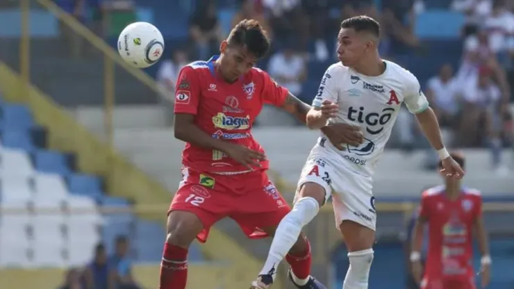 Fesfut le da una mano a Alianza para que no pierda puntos (El Gráfico)