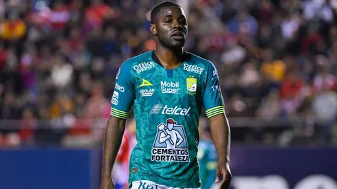 Joel Campbell con el León