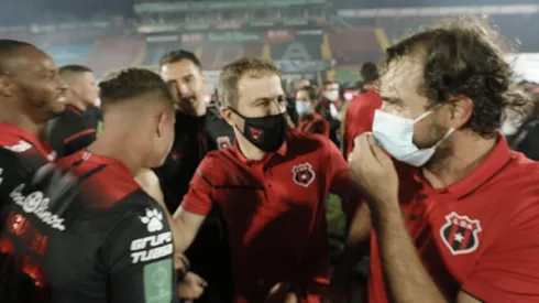 DT de un equipo de Costa Rica revela negociaciones con Alajuelense